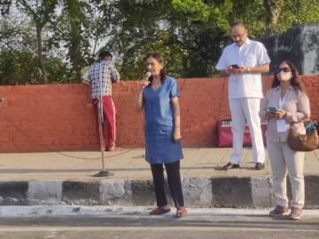 Ayaas Prayas Children at Yamunotsav