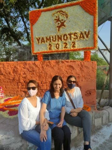 Ayaas Prayas Children at Yamunotsav