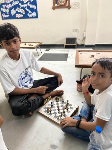 Aayas Prayas Organizes Children's Indoor Matches