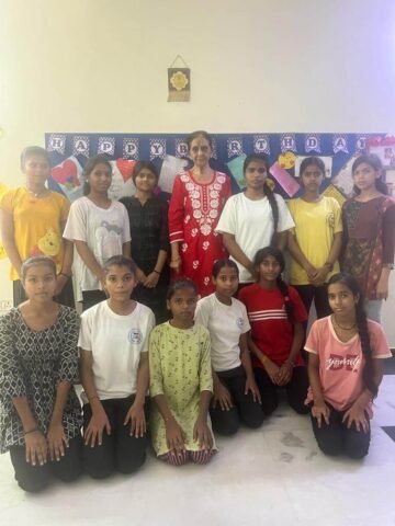 Aayas Prayas Organizes Children's Indoor Matches