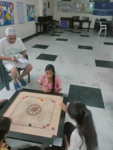 Aayas Prayas Organizes Children's Indoor Matches