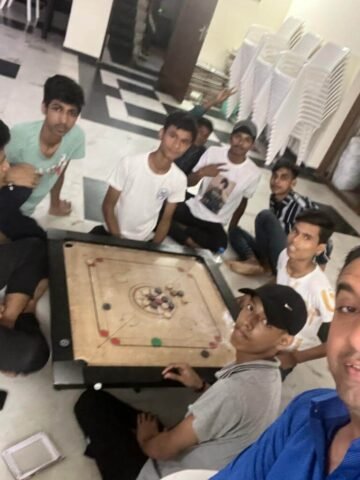 Aayas Prayas Organizes Children's Indoor Matches